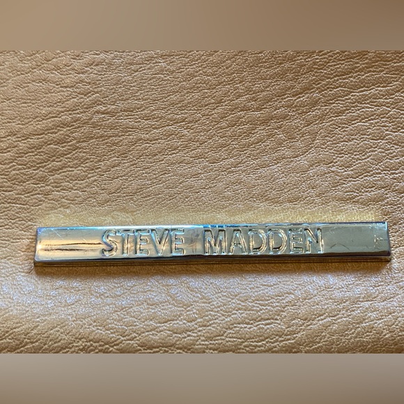 Steve Madden Yellow Crossbody Bag - Picture 3 of 12